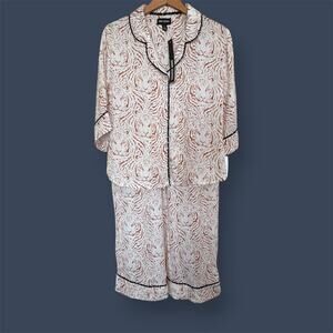 Room Service Tiger Print Pajama Set Women's Size M Soft Loungewear